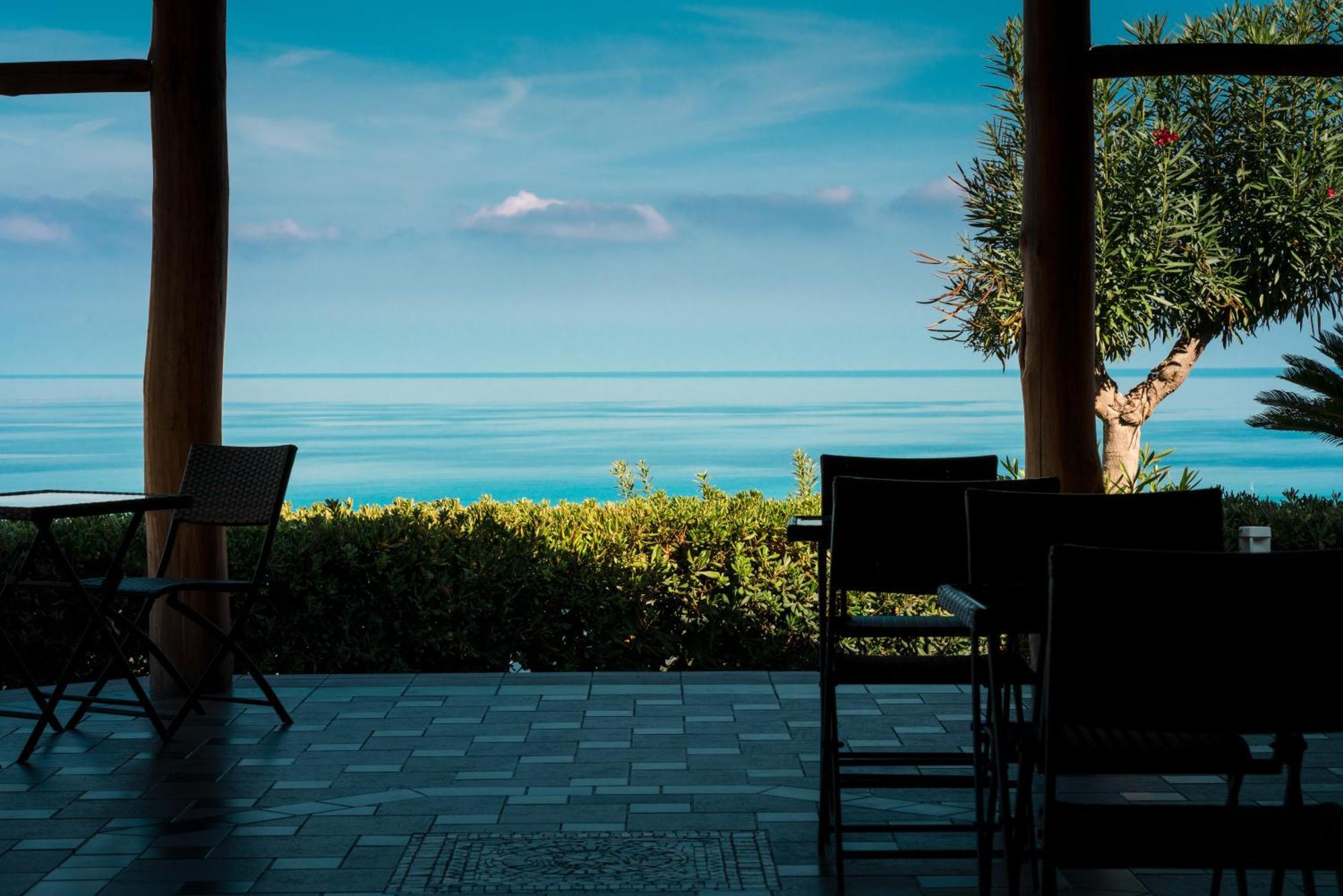 Residence New Paradise トロペーア エクステリア 写真
