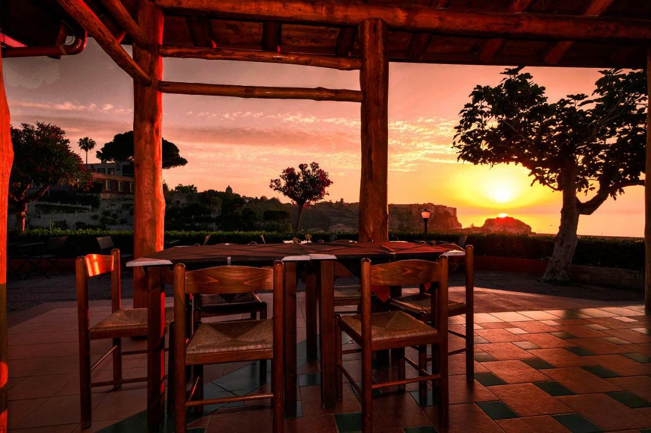 Residence New Paradise トロペーア エクステリア 写真